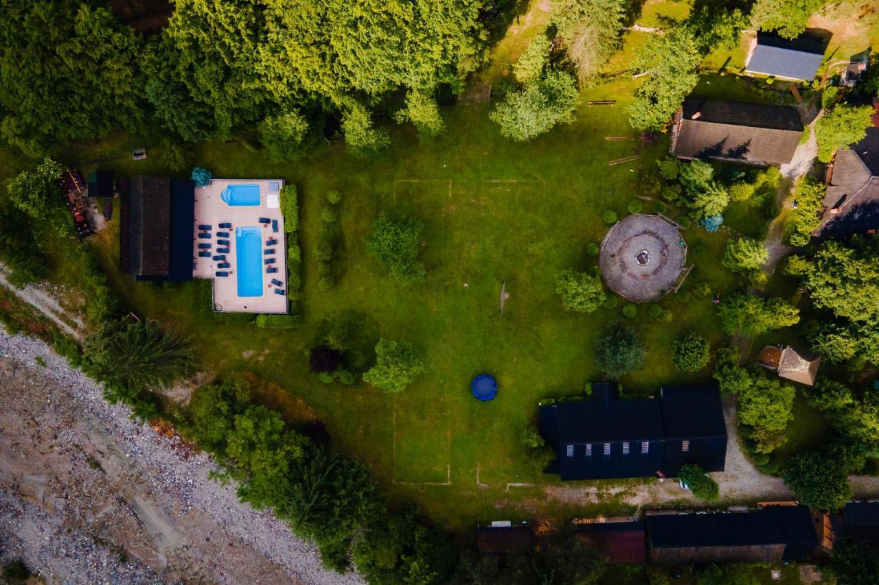 Fratii Jderi - Utopia Verde Brezoi Exterior foto